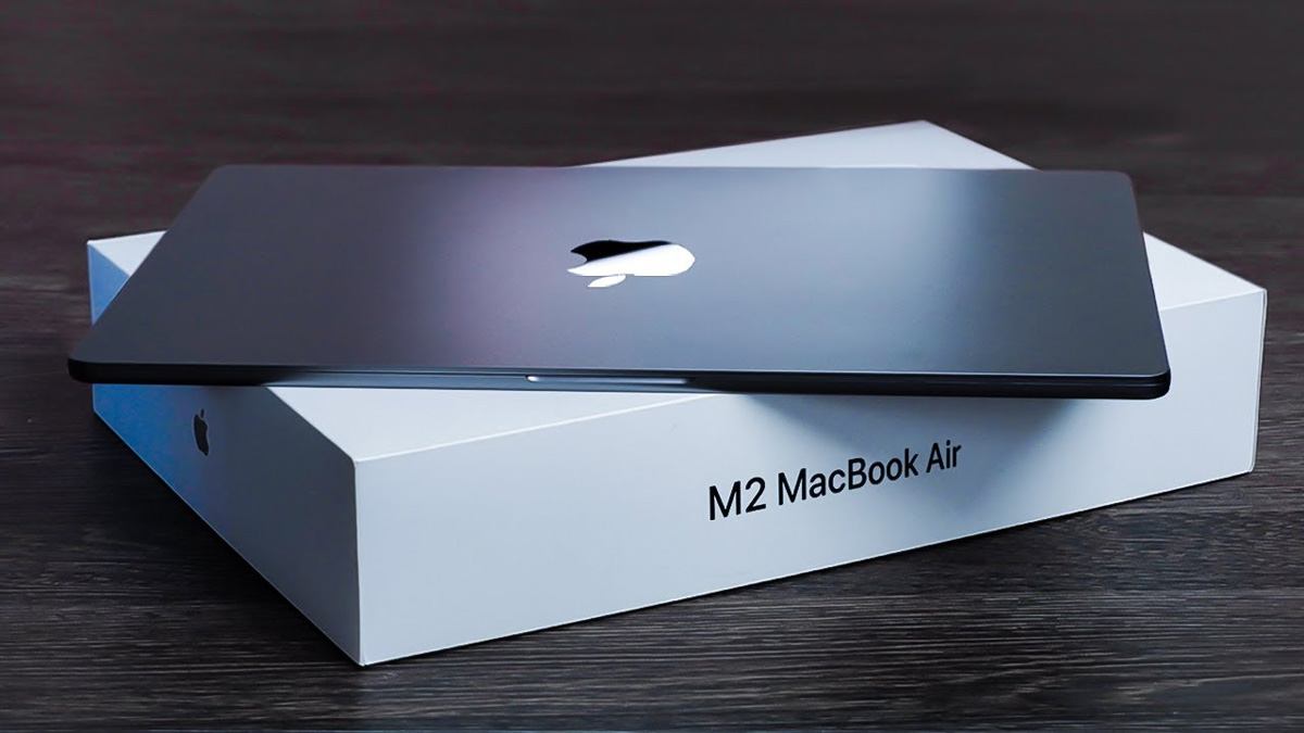 MacBook Pro в магазине Yabluka