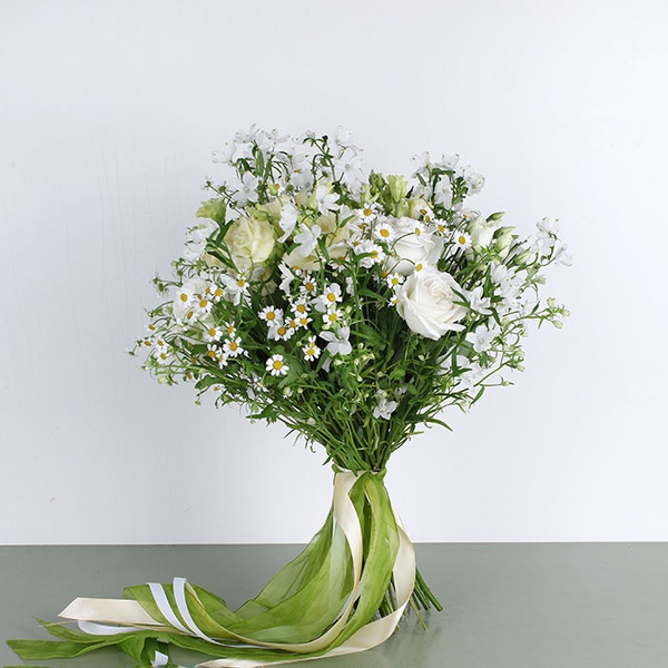 Квіти жінкам на 8 березня