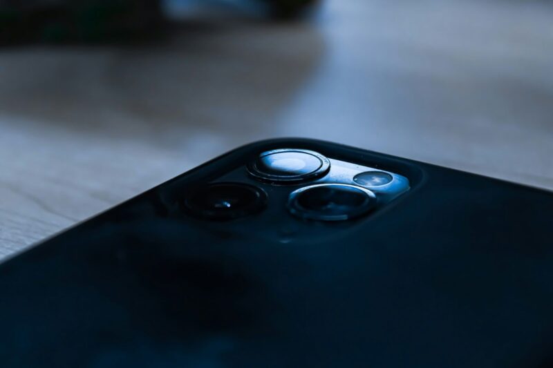 Камера iPhone 13